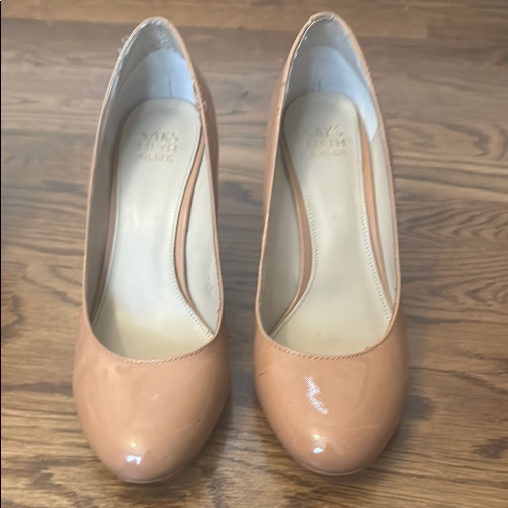 Saks Fifth Avenue Tan Patent Leather Heels